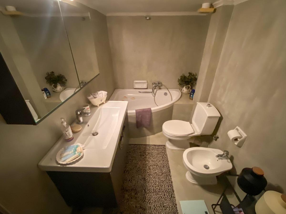 Lovely Luxurious Modern Apartment In Thessaloníki Luaran gambar